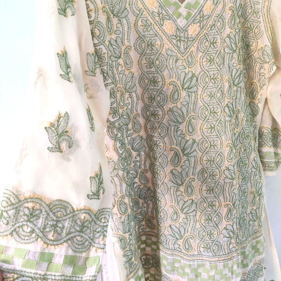 Chikankari green and yellow XL kurti - Picture 4 of 4